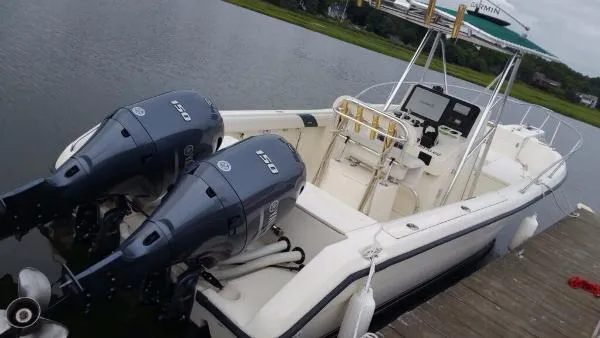 Slide: The Image of Pursuit 2470 Center Console 2000 - 6
