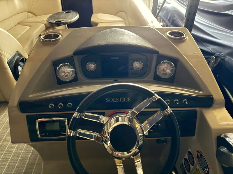 Slide: The Image of Interior view of 2018 Harris 240 Solstice helm. - 9
