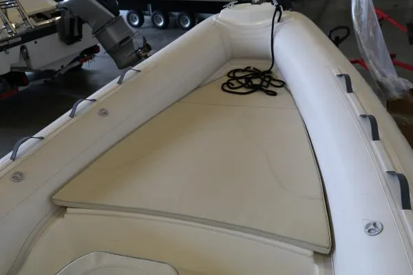 Slide: The Image of Nuova Jolly NJ 630 GT 2018 - 9