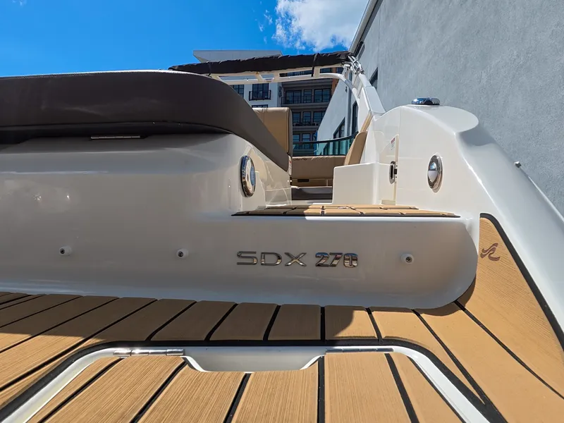 Slide: The Image of Sea Ray SDX 270 Outboard 2026 - 8