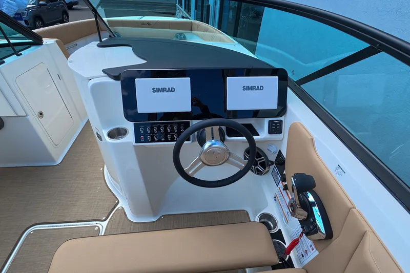 Slide: The Image of Sea Ray SDX 270 Outboard 2026 - 33