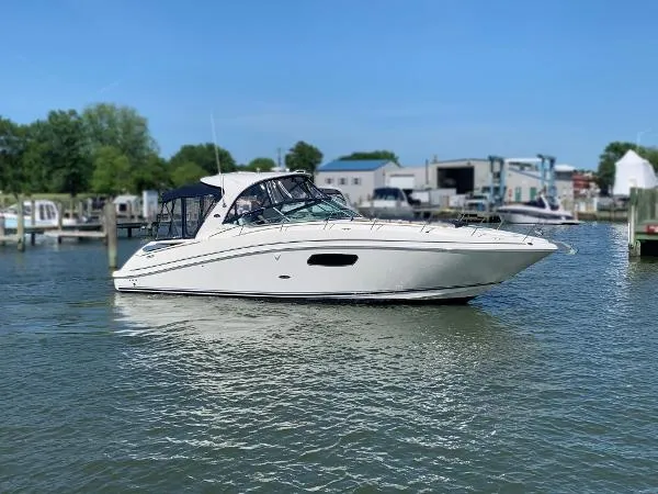 Slide: The Image of Sea Ray 370 Sundancer 2010 - 0