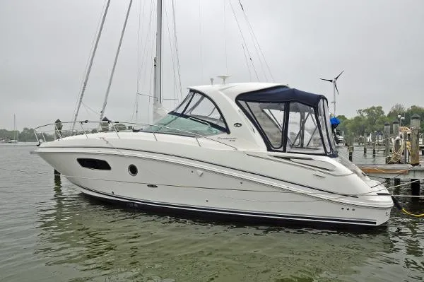 Slide: The Image of Sea Ray 370 Sundancer 2010 - 3