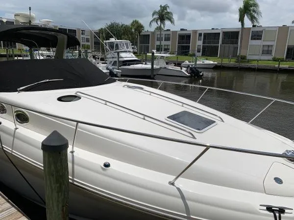 Slide: The Image of Sea Ray 320 Sundancer 2003 - 3