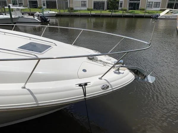 Slide: The Image of Sea Ray 320 Sundancer 2003 - 4