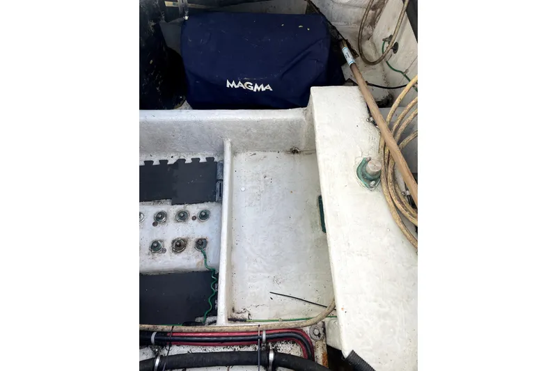 Slide: The Image of Interior of Bayliner 3988 Command Bridge Motoryacht, year 2001. - 47