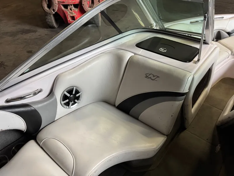Slide: The Image of Interior of a 2006 Correct Craft Air Nautique 210 boat. - 17