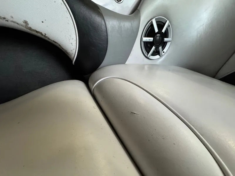 Slide: The Image of Interior of a 2006 Correct Craft Air Nautique 210 boat. - 32