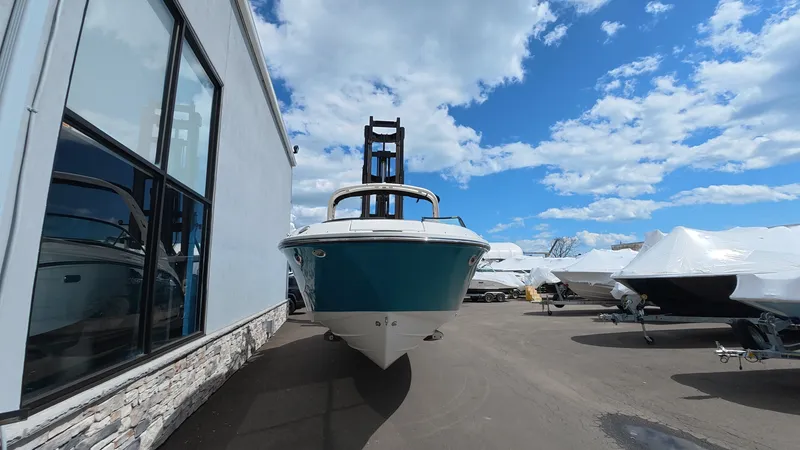Slide: The Image of Sea Ray SDX 250 Outboard 2026 - 1