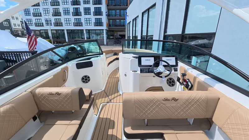 Slide: The Image of Sea Ray SDX 250 Outboard 2026 - 22
