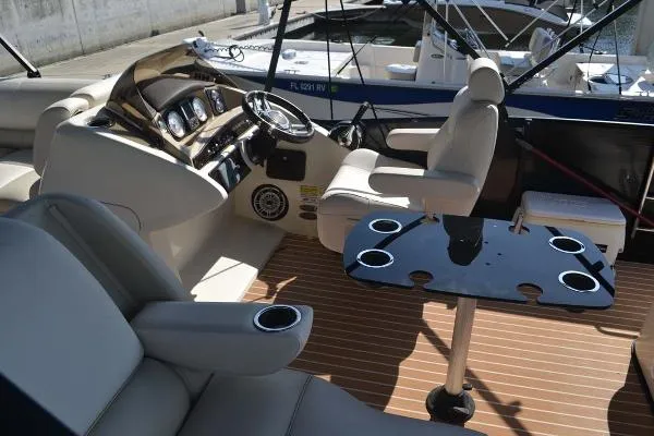 Slide: The Image of Harris 230 Grand Mariner 2015 - 3