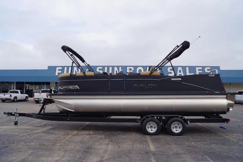 The Image of 2026 Avalon Catalina Versatile Rear Bench pontoon boat at dealership. - 0