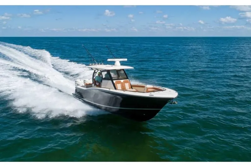 Slide: The Image of 2023-Scout-330-LXF-MarineMax - 0