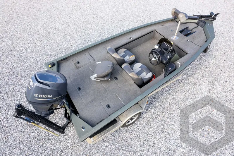 Slide: The Image of 2015 Xpress H17 boat with Yamaha engine, featuring spacious interior and modern controls. - 37