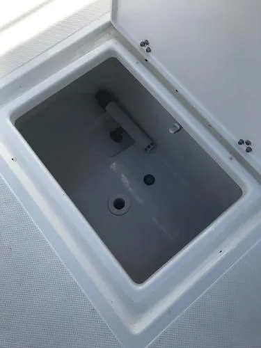 Slide: The Image of Ocean Master 336 Center Console 2016 - 8