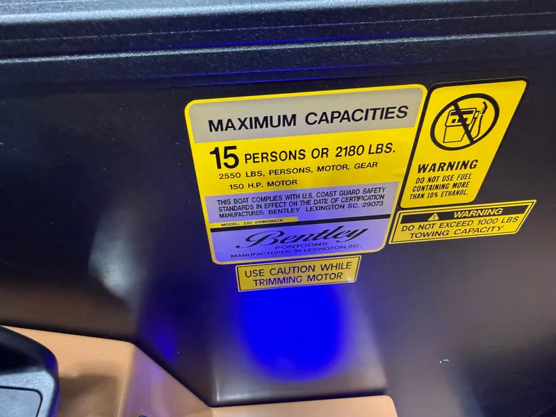 Slide: The Image of Bentley Pontoons Legacy 220 Swingback & Honda 4-Stroke EFI 2026 - 15