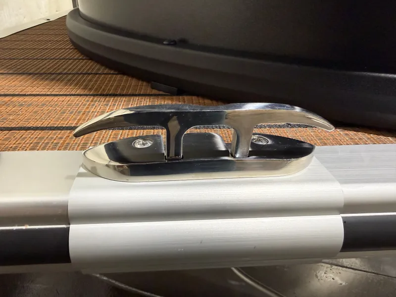 Slide: The Image of Bentley Pontoons Legacy 220 Swingback & Honda 4-Stroke EFI 2026 - 36