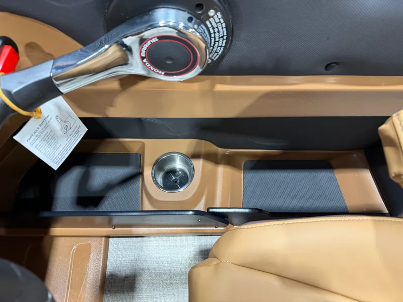 Slide: The Image of Tahoe LTZ 2385 Quad Lounge & 4-Stroke 2026 - 17