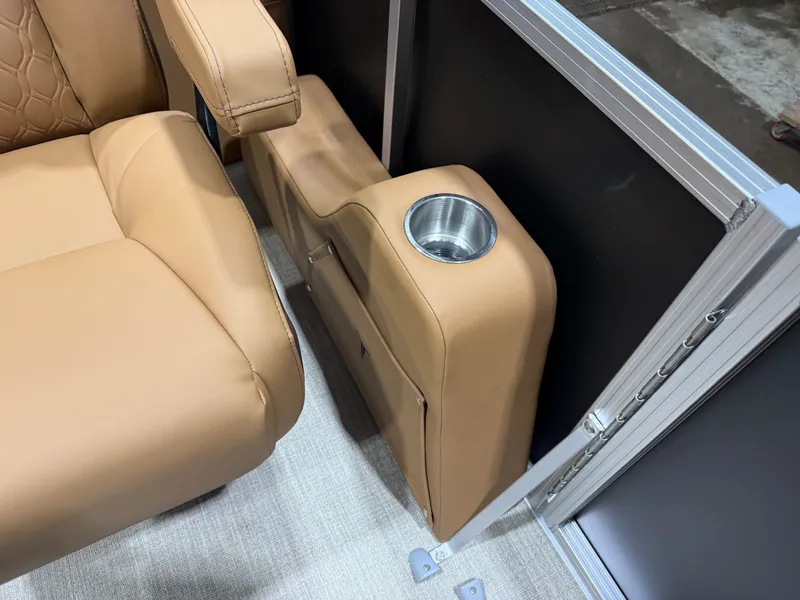 Slide: The Image of Tahoe LTZ 2385 Quad Lounge & 4-Stroke 2026 - 26