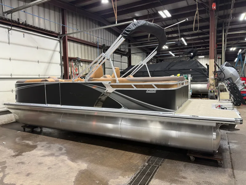 Slide: The Image of Tahoe LTZ 2385 Quad Lounge & 4-Stroke 2026 - 46