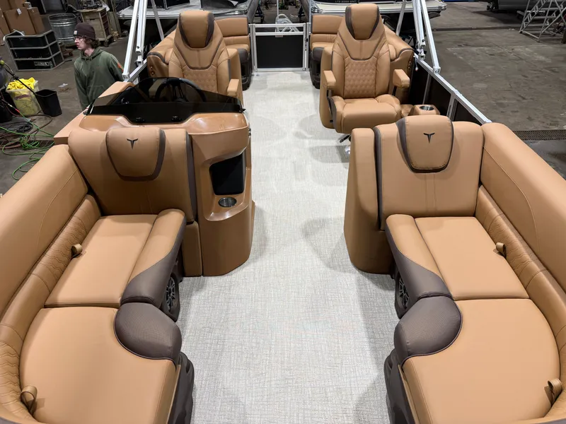 Slide: The Image of Tahoe LTZ 2385 Quad Lounge & 4-Stroke 2026 - 7