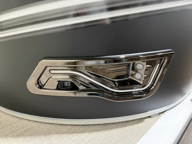 Slide: The Image of Tahoe LTZ 2385 Quad Lounge & Honda 4-Stroke EFI 2026 - 34