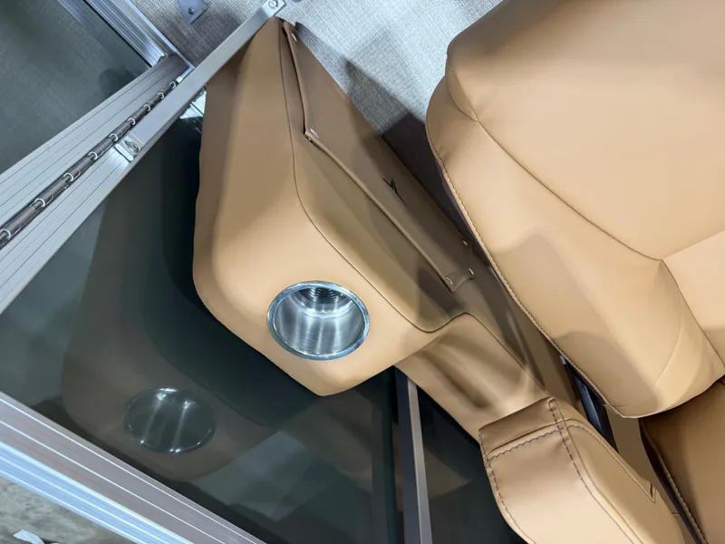 Slide: The Image of Tahoe LTZ 2385 Quad Lounge & Honda 4-Stroke EFI 2026 - 25