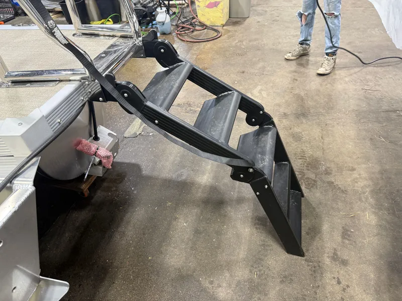 Slide: The Image of Tahoe LTZ 2385 Quad Lounge & Honda 4-Stroke EFI 2026 - 45