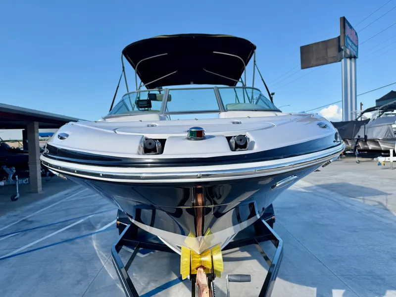 Slide: The Image of Four Winns 230 Horizon w/ Mercury 6.2L 2005 - 3