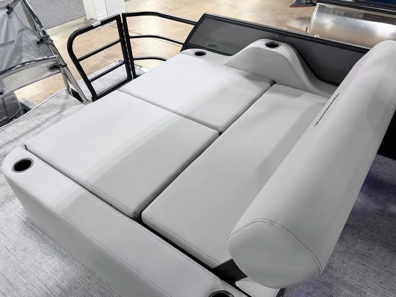 Slide: The Image of Berkshire LE Series 24UL 2026 - 18