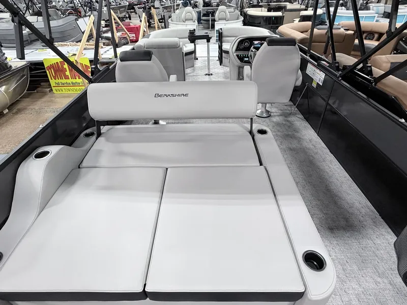 Slide: The Image of Berkshire LE Series 24UL 2026 - 24