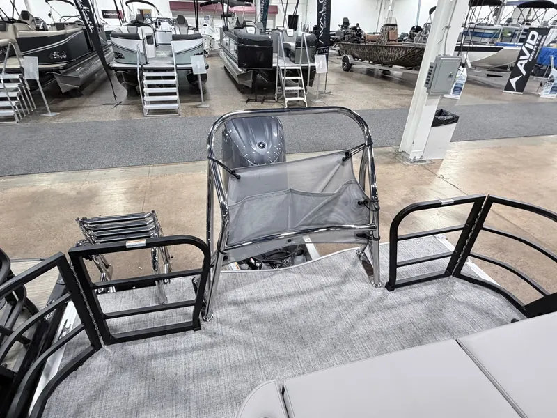 Slide: The Image of Berkshire LE Series 24UL 2026 - 32