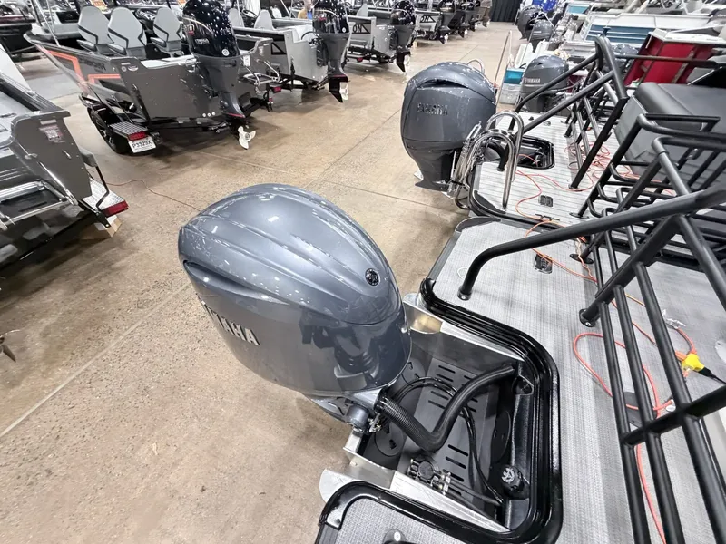 Slide: The Image of Sylvan X3 DLZ DH BAR 2026 - 25