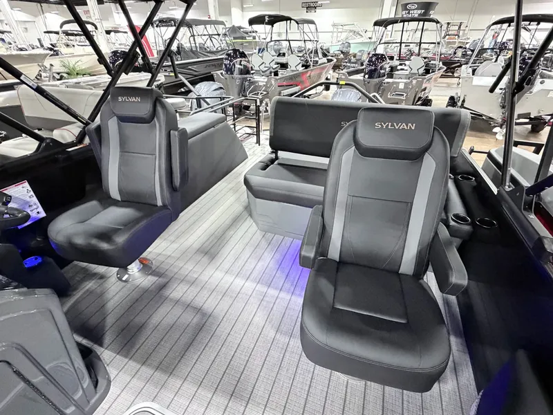 Slide: The Image of Sylvan X3 CLZ DH Mirage Tritoon 2026 - 16