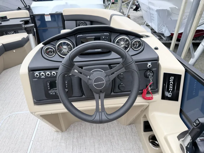 Slide: The Image of Berkshire 24E CTS 3.0 Tritoon 2026 - 11