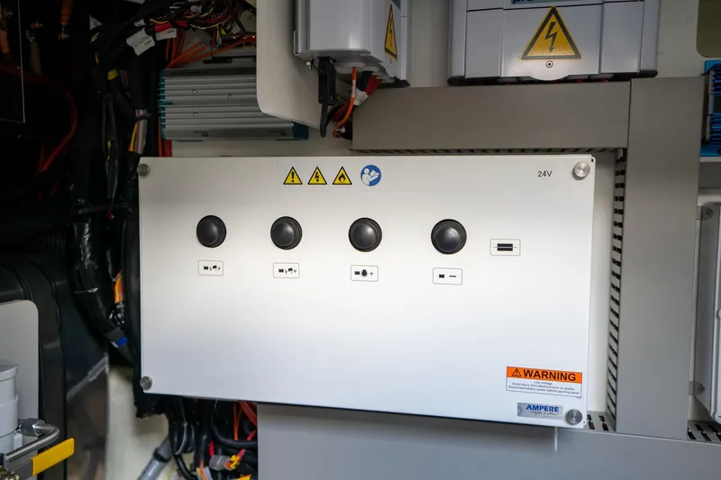 Slide: The Image of Prestige 520 2022 - 110