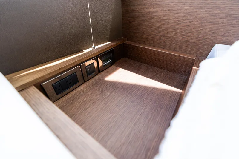 Slide: The Image of Prestige 520 2022 - 115