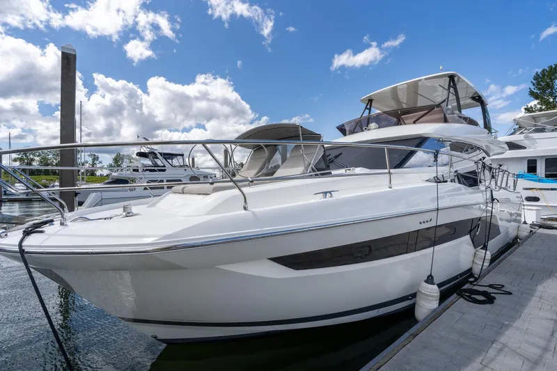 Slide: The Image of Prestige 520 2022 - 124