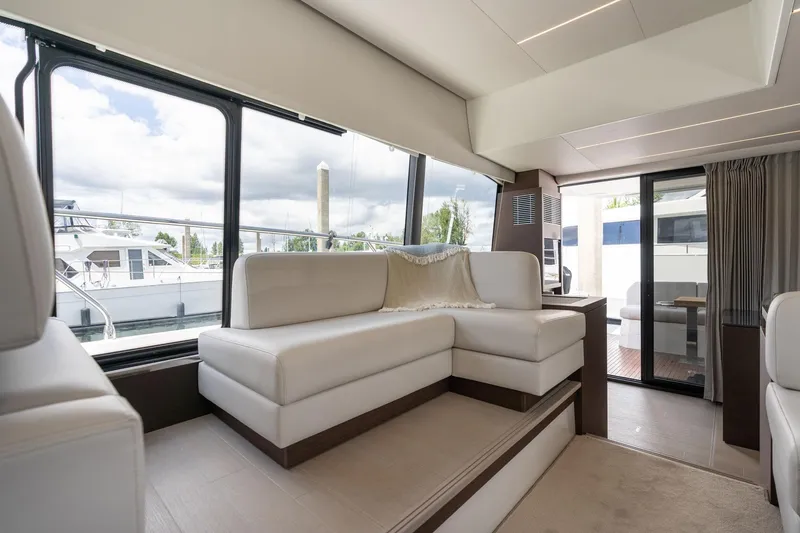 Slide: The Image of Prestige 520 2022 - 53