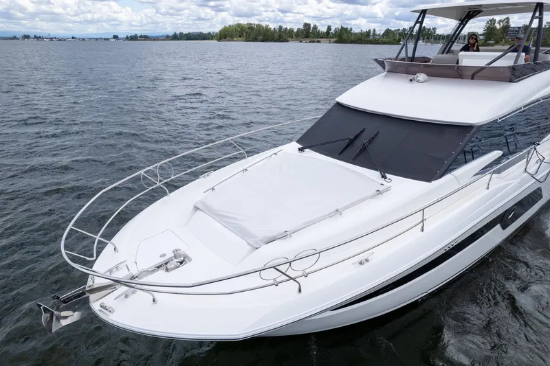 Slide: The Image of Prestige 520 2022 - 73