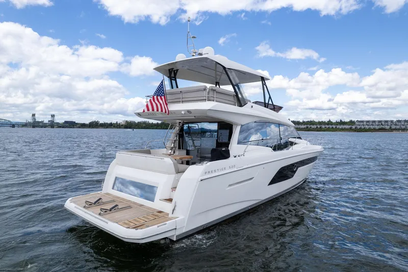 Slide: The Image of Prestige 520 2022 - 76