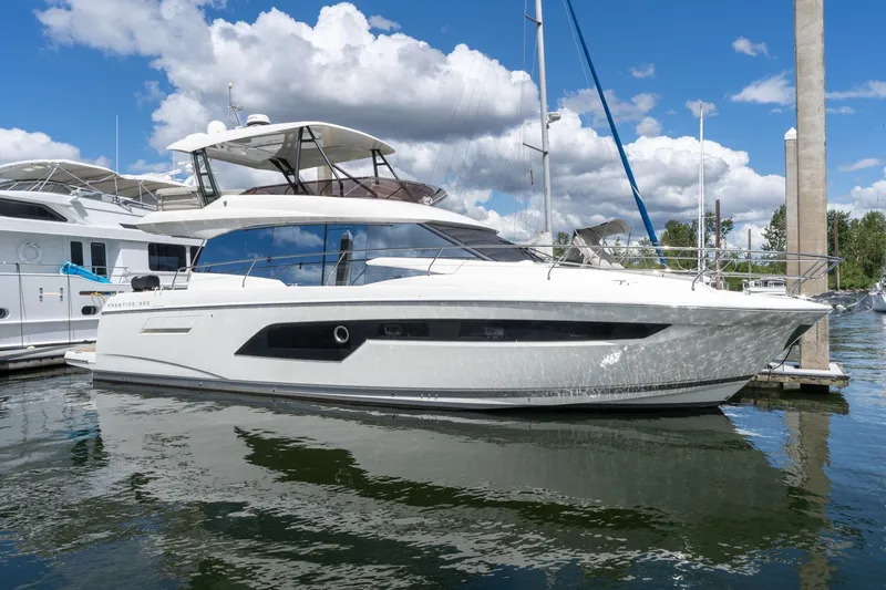 Slide: The Image of Prestige 520 2022 - 79