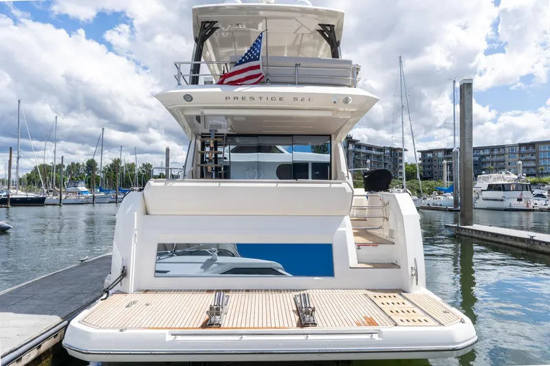 Slide: The Image of Prestige 520 2022 - 80