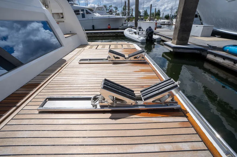 Slide: The Image of Prestige 520 2022 - 82