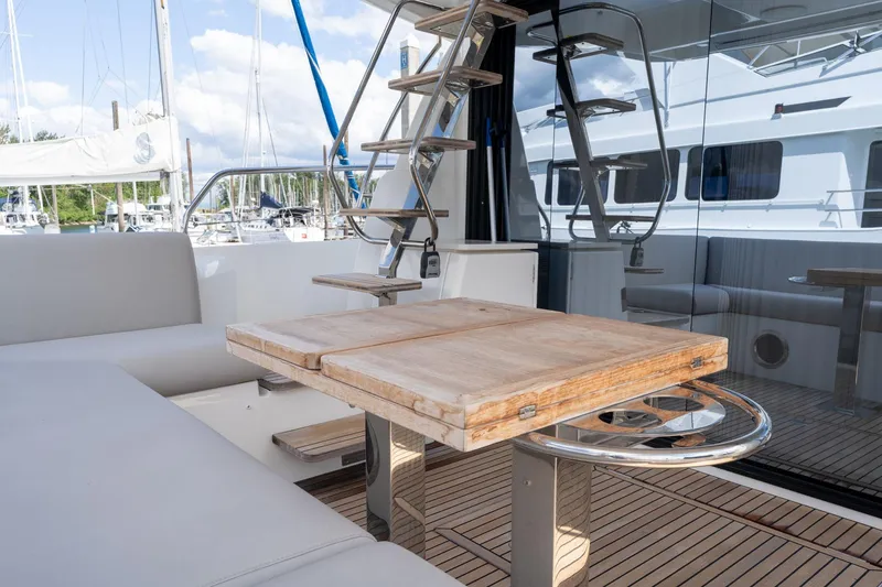 Slide: The Image of Prestige 520 2022 - 86