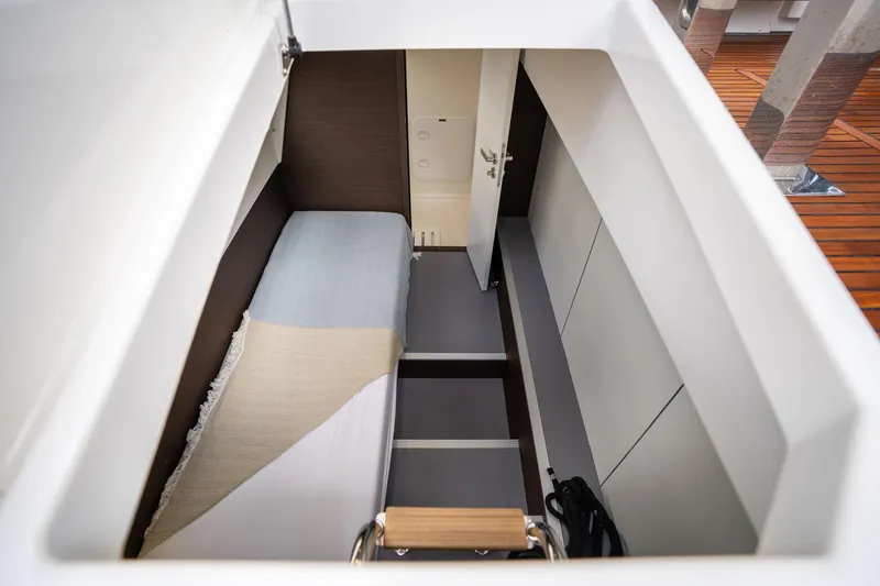 Slide: The Image of Prestige 520 2022 - 96