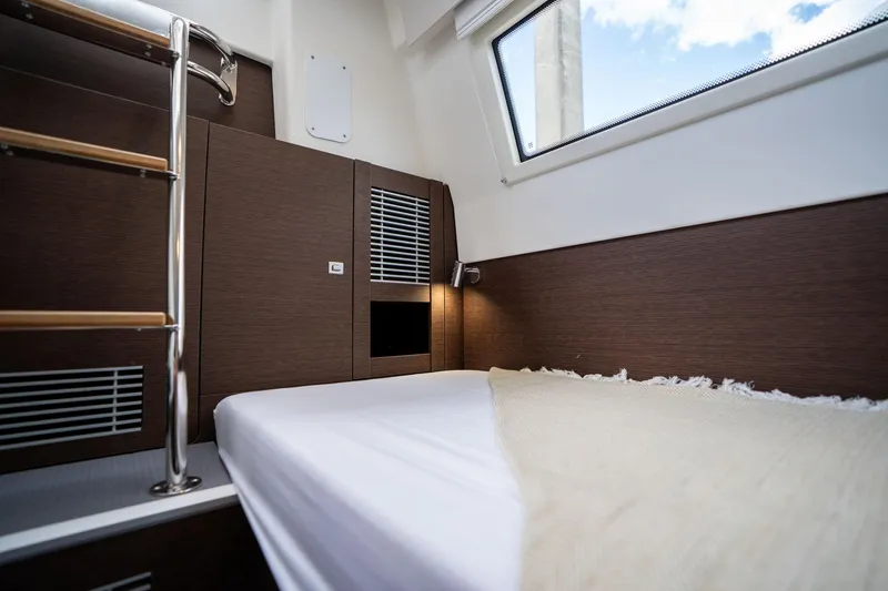 Slide: The Image of Prestige 520 2022 - 98