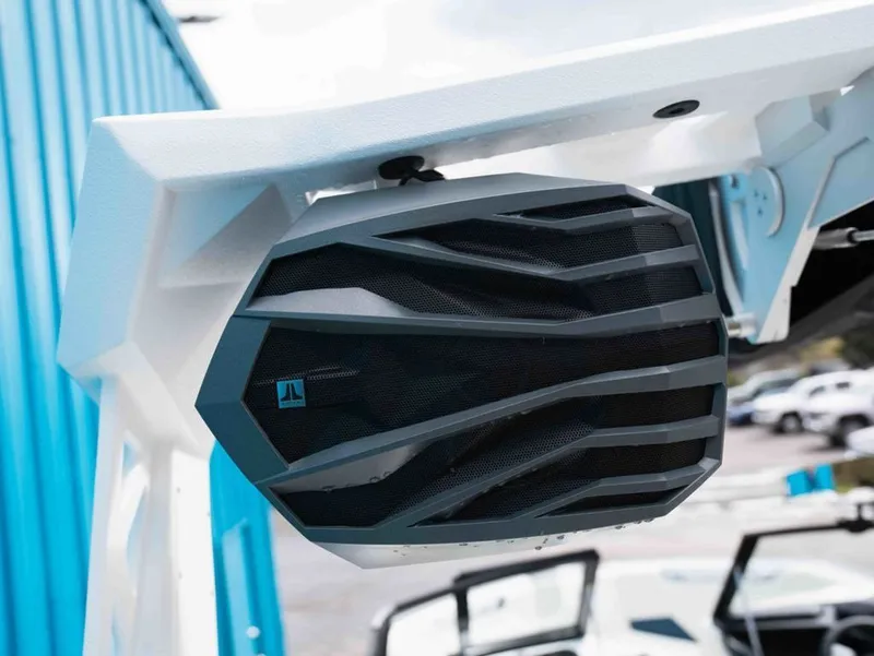 Slide: The Image of Nautique Super Air Nautique S21 2026 - 23