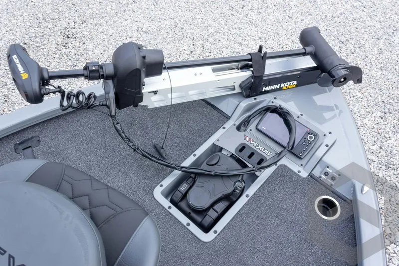 Slide: The Image of 2026 Vexus AVX 1980 boat with Minn Kota trolling motor and control panel. - 48