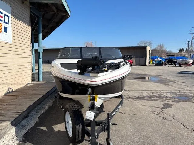 Slide: The Image of Tahoe 185S 2022 - 11